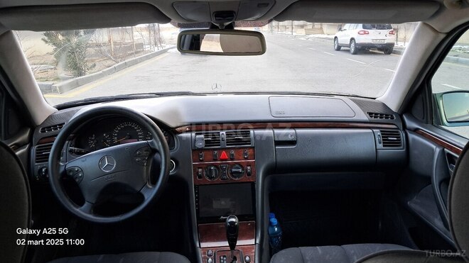 Mercedes E 200 2000, 420,700 km - 2.0 l - Bakı