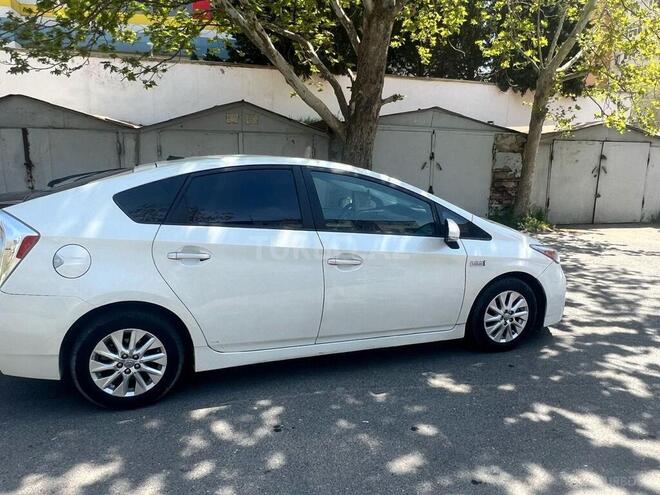 Toyota Prius 2014, 272,000 km - 1.8 l - Mingəçevir