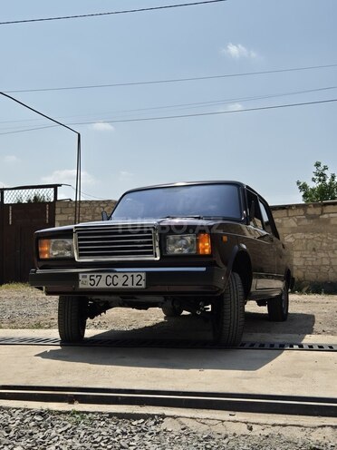 LADA (VAZ) 2107-2