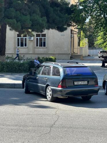 Mercedes C 220 d 1999, 397,000 km - 2.2 л - Bakı