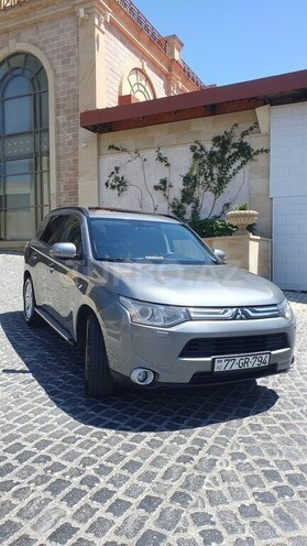 Mitsubishi Outlander 2013, 192,000 km - 2.4 l - Bakı