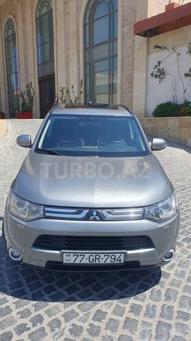 Mitsubishi Outlander 2013, 192,000 km - 2.4 l - Bakı