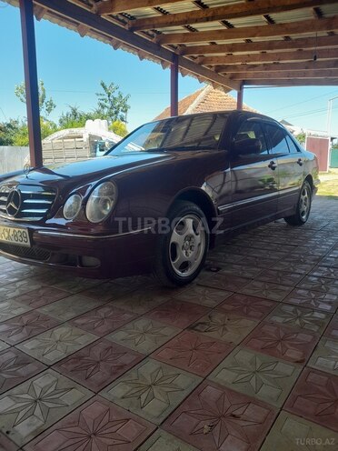 Mercedes E 220 d 2000, 49,444 km - 2.2 l - Masallı