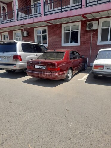 Mercedes E 220 d 2000, 49,444 km - 2.2 l - Masallı
