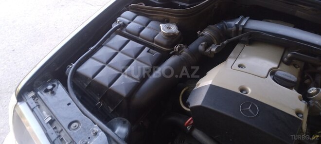 Mercedes C 230 1998, 388,000 km - 2.3 l - Sumqayıt