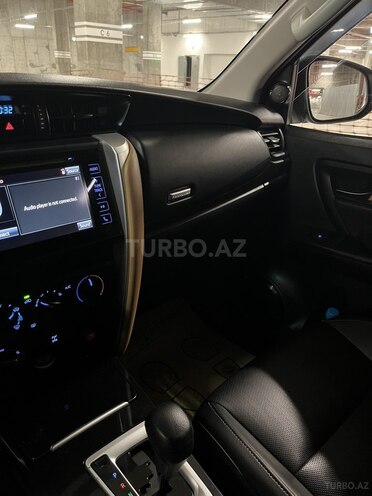 Toyota Fortuner-8
