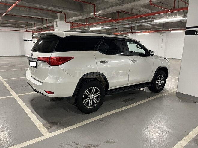 Toyota Fortuner-3