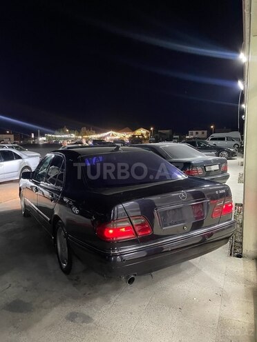 Mercedes E 230 1997, 255,500 km - 2.3 l - Bakı
