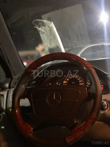 Mercedes E 230 1997, 255,500 km - 2.3 l - Bakı