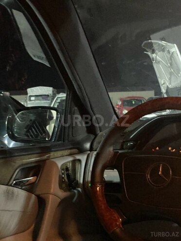 Mercedes E 230 1997, 255,500 km - 2.3 l - Bakı