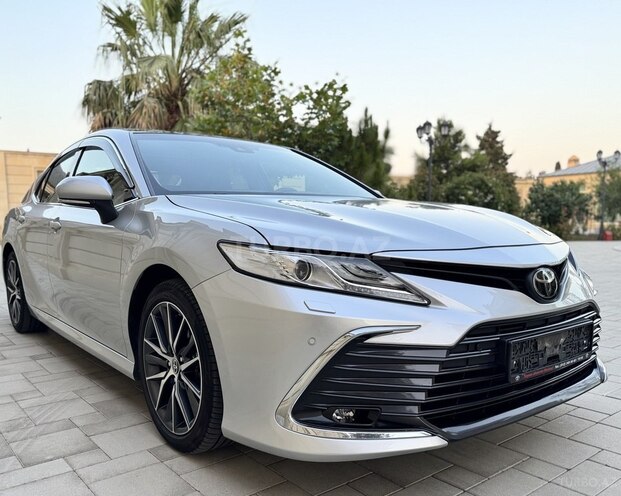 Toyota Camry-1