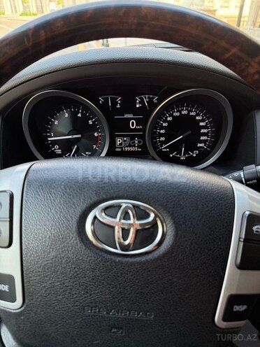 Toyota Land Cruiser 2014, 199,505 km - 4.6 l - Bakı