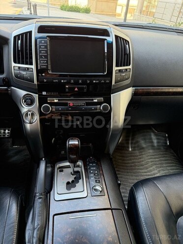 Toyota Land Cruiser 2014, 199,505 km - 4.6 l - Bakı