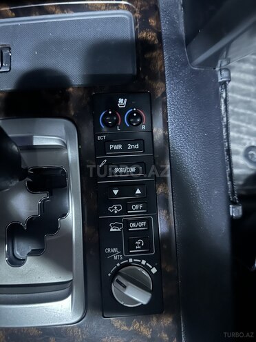 Toyota Land Cruiser 2014, 199,505 km - 4.6 l - Bakı