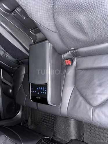 Toyota Camry-12