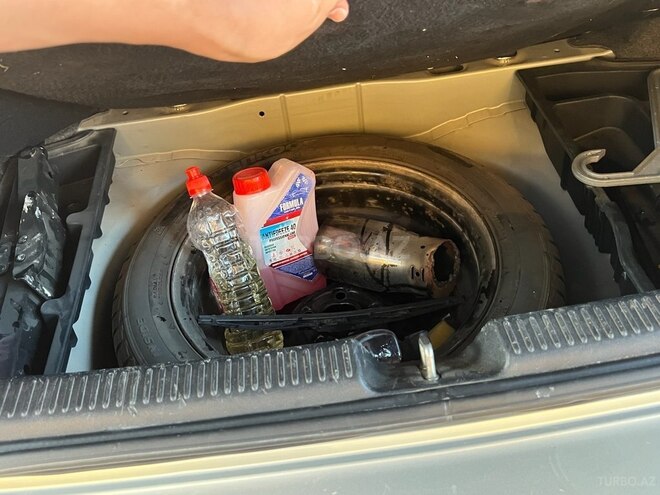 Toyota Corolla 2006, 282,796 km - 1.4 l - Ağstafa