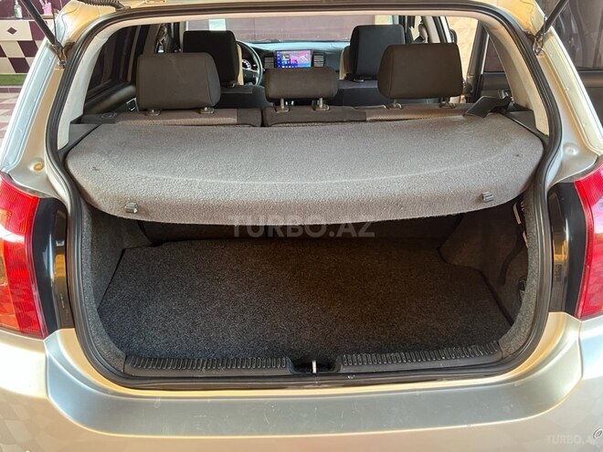 Toyota Corolla 2006, 282,796 km - 1.4 l - Ağstafa