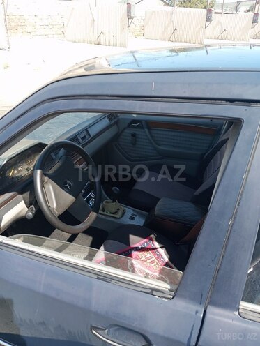 Mercedes E 230 1995, 440,000 km - 2.3 l - Bakı