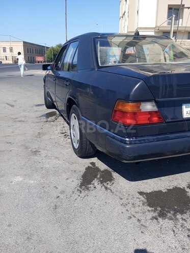 Mercedes E 230 1995, 440,000 km - 2.3 l - Bakı