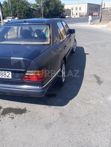 Mercedes E 230 1995, 440,000 km - 2.3 l - Bakı