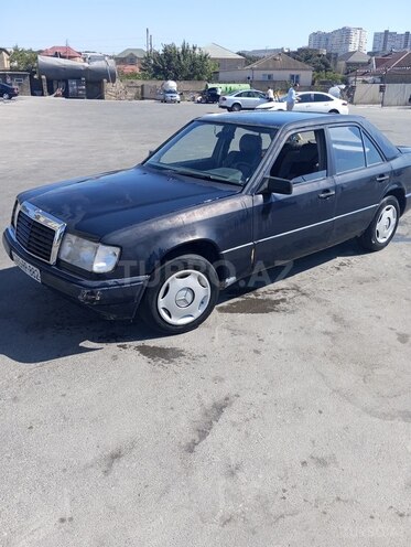 Mercedes E 230 1995, 440,000 km - 2.3 l - Bakı