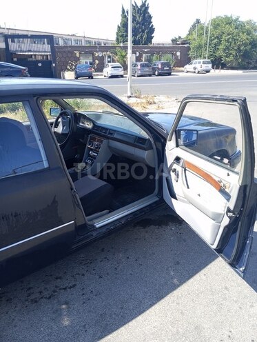Mercedes E 230 1995, 440,000 km - 2.3 l - Bakı