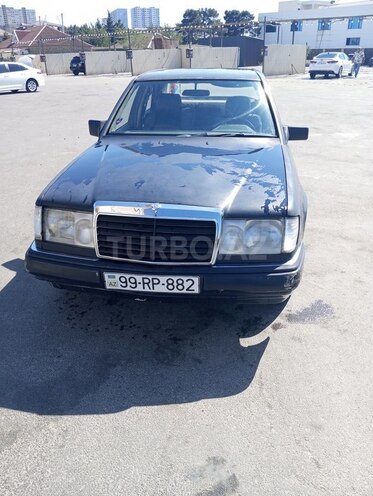Mercedes E 230 1995, 440,000 km - 2.3 l - Bakı
