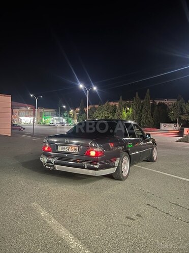Mercedes E 220 1994, 77,665 km - 2.2 l - Gəncə