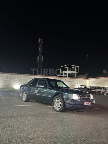 Mercedes E 220 1994, 77,665 km - 2.2 l - Gəncə