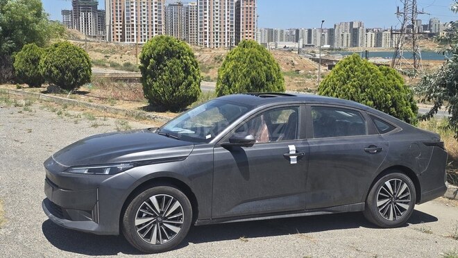 Changan Qiyuan A05 2025, 0 km - 1.5 л - Bakı