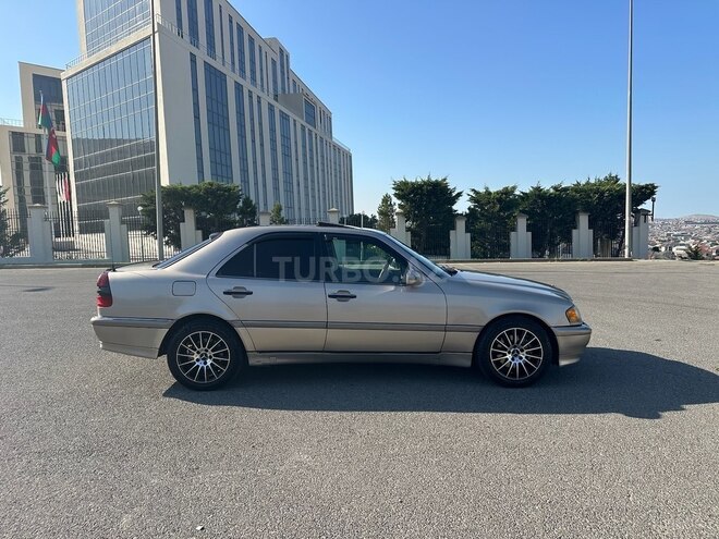 Mercedes C 230 1999, 296,000 km - 2.3 l - Bakı