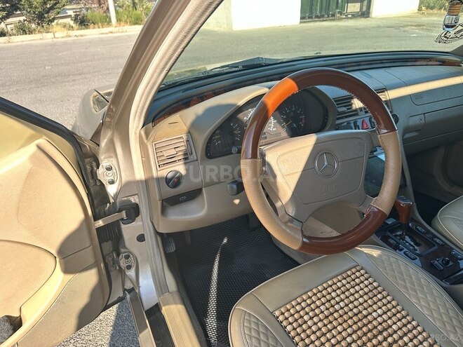 Mercedes C 230 1999, 296,000 km - 2.3 l - Bakı