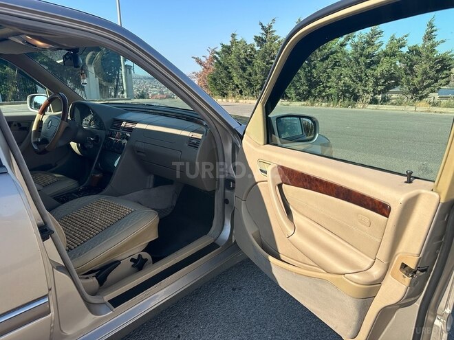 Mercedes C 230 1999, 296,000 km - 2.3 l - Bakı