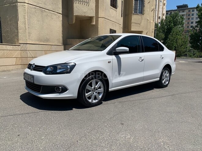 Volkswagen Polo 2013, 72,000 km - 1.6 l - Bakı