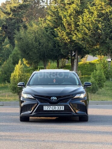 Toyota Camry-5