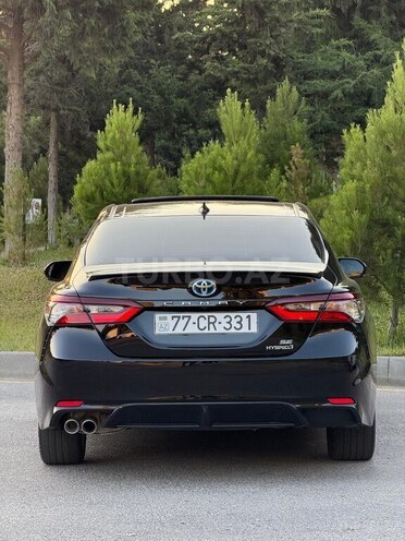 Toyota Camry-11