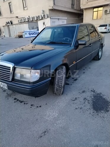 Mercedes E 220 1991, 603,504 km - 2.2 l - Bakı