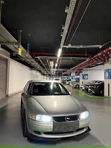 Opel Vectra 2000, 500,000 km - 1.8 л - Bakı