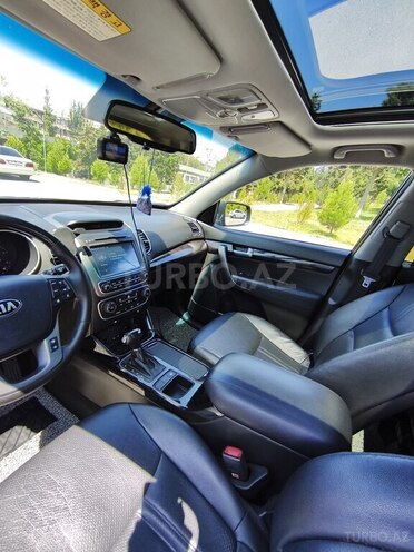 Kia Sorento-4