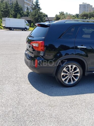 Kia Sorento-17