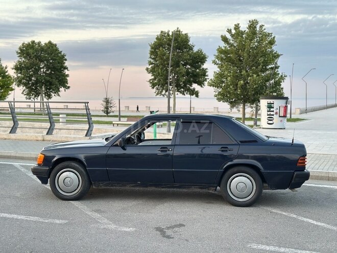 Mercedes 190 1991, 215,678 km - 2.0 l - Bakı