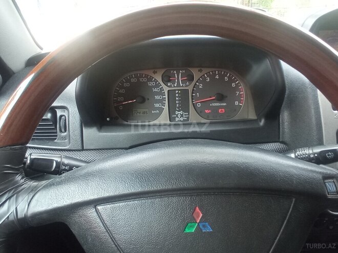 Mitsubishi Pajero io 2000, 258,335 km - 1.8 l - Sumqayıt