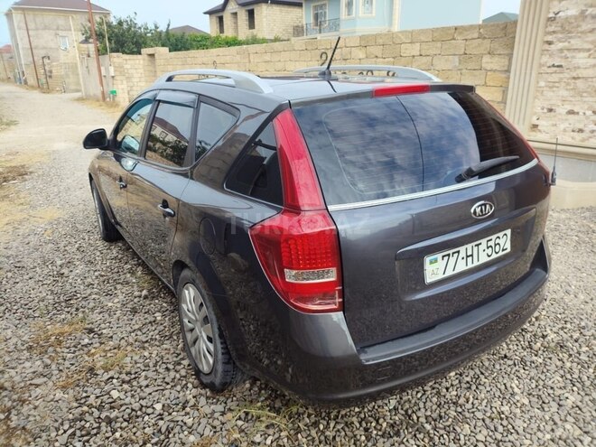 Kia  2010, 215,000 km - 1.4 l - Sumqayıt