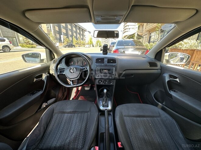 Volkswagen Polo 2018, 335,000 km - 1.6 l - Bakı