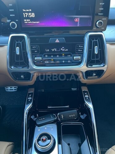 Kia Sorento-19