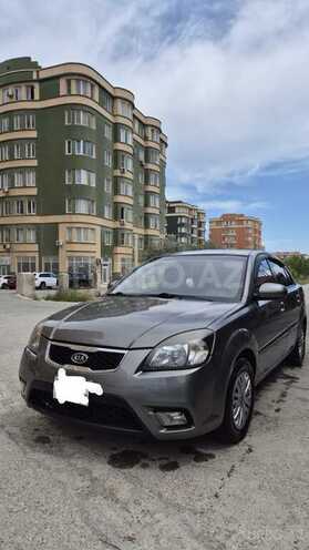 Kia Rio 2011, 349,000 km - 1.4 l - Şəki
