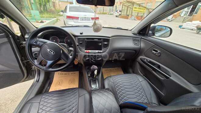 Kia Rio 2011, 349,000 km - 1.4 l - Şəki