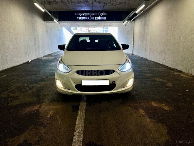 Hyundai Accent 2015, 160,000 km - 1.6 l - Bakı