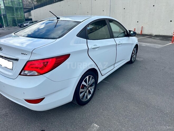 Hyundai Accent 2015, 160,000 km - 1.6 l - Bakı