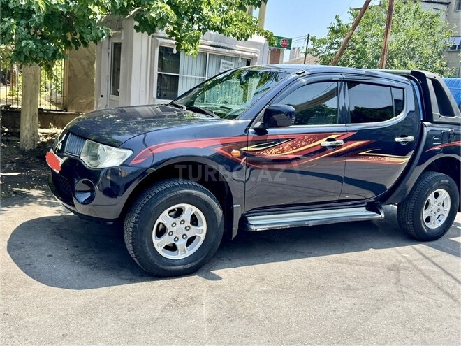 Mitsubishi L200 2008, 266,000 km - 2.5 l - Bakı
